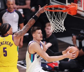 九游娱乐APP-关于拉齐奥训练开放日；今夜内部沟通引欢呼；全明星赛在即；年轻球员得到机会的信息